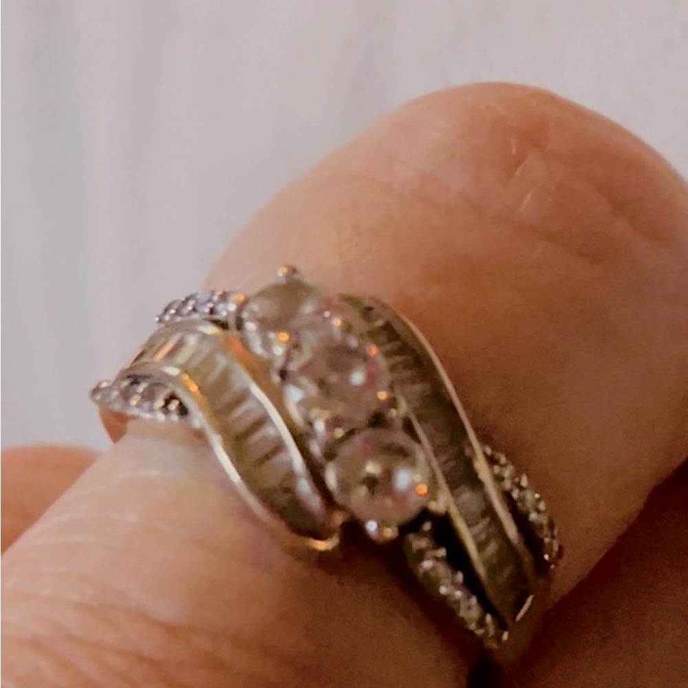 10k yellow gold size 9 cz